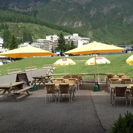 Boule De Neige Hotel 2*