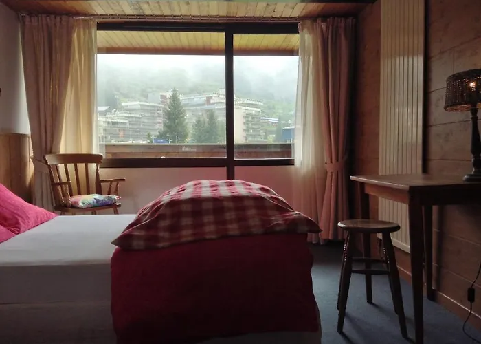 Boule De Neige Hotel 2*